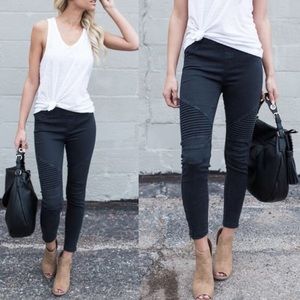 🍁Price lowered. Stretchy Biker Pants. NWT