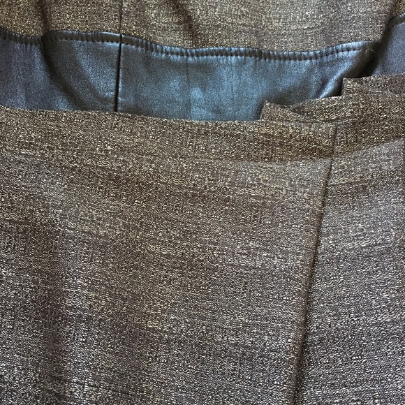 Tahari brown dress with sheen - Picture 6 of 6