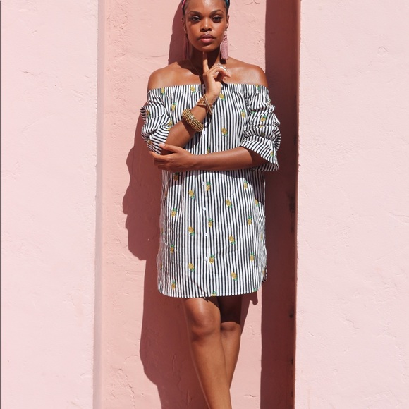 ❌SOLD❌OFF THE SHOULDER STRIPED PINEAPPLE DRESS!!! - Picture 2 of 5