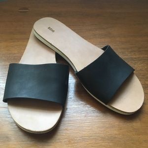 BDG urban outfiitters slide size 8