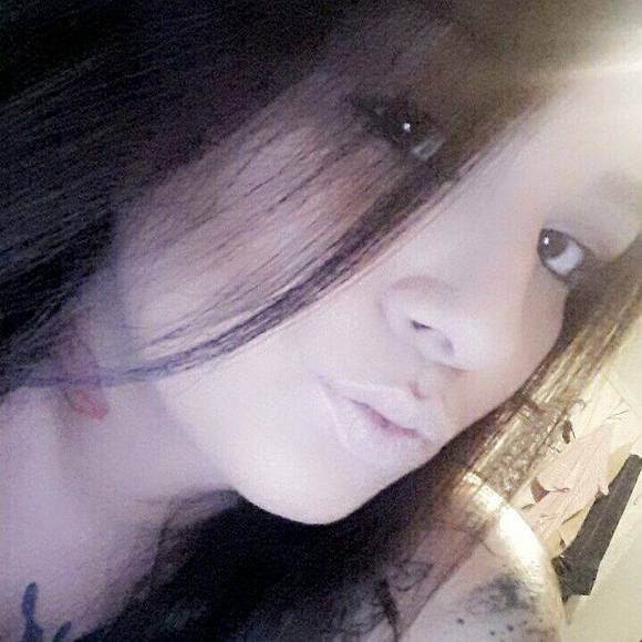 Meet your Posher, Desirae monique - Picture 1 of 1