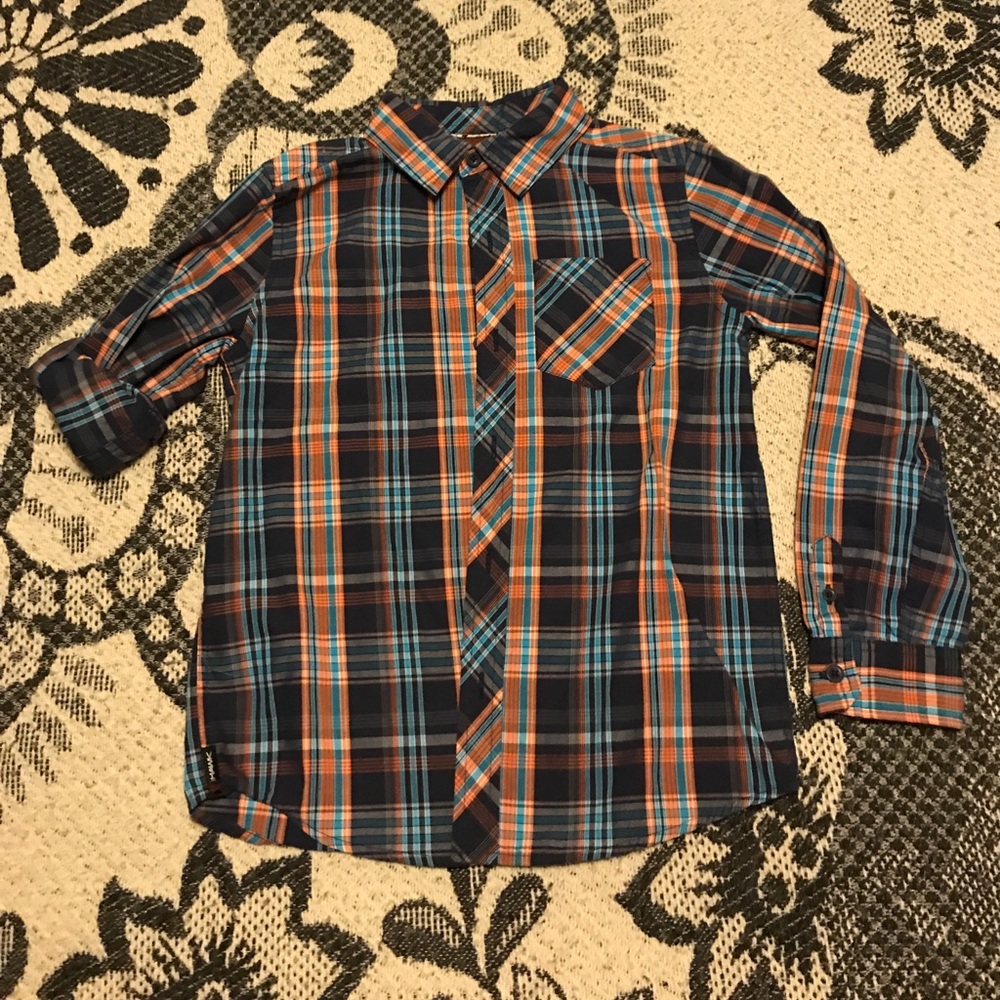 Tony Hawk boys button up shirt.