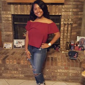 Meet your Posher, Deshanta