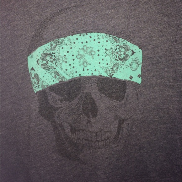 Volcom Tank - Picture 2 of 3