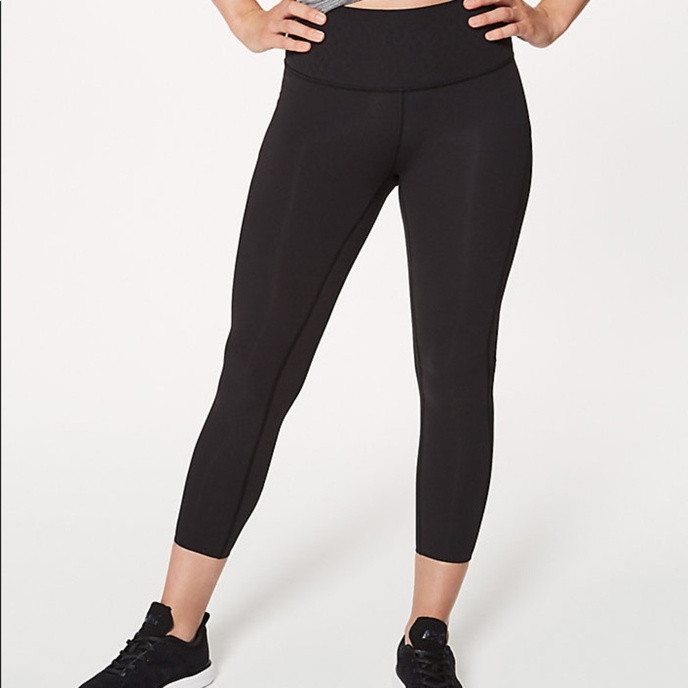 Lululemon crop running pants w/ sheer calf area