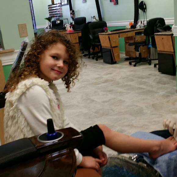 Meet Michelle Proud Posh Ambassador - Picture 2 of 4