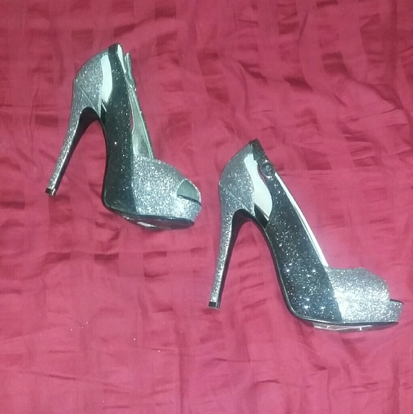 💋GUESS HONDO GLITTER PUMPS - Picture 2 of 5