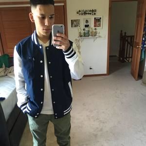 Meet your Posher, Alejandro