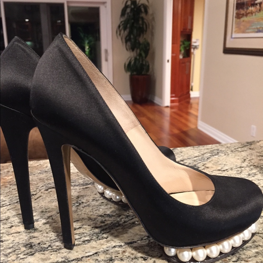 Nicholas Kirkwood Casati Pearl Pumps 37.5 $945