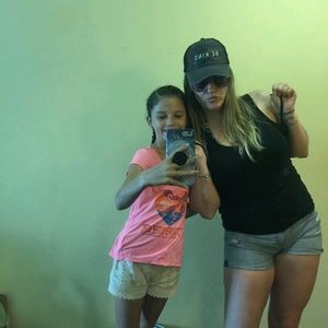 Meet your Posher, Nelda