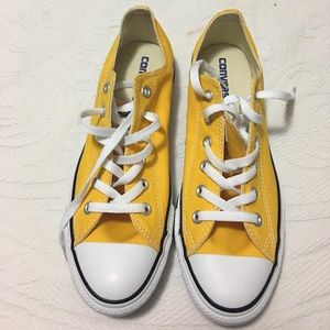 "New" Converse, Yellow Size 10
