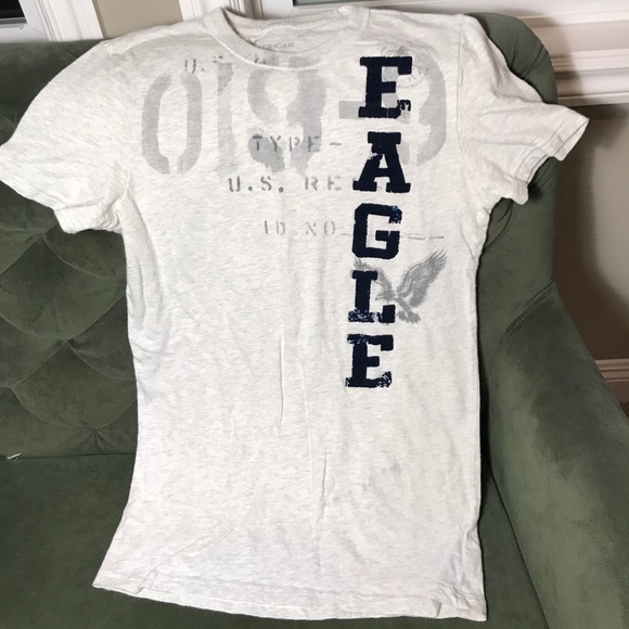 Two AUTHENTIC AEROPOSTALE T-shirts - Picture 3 of 3