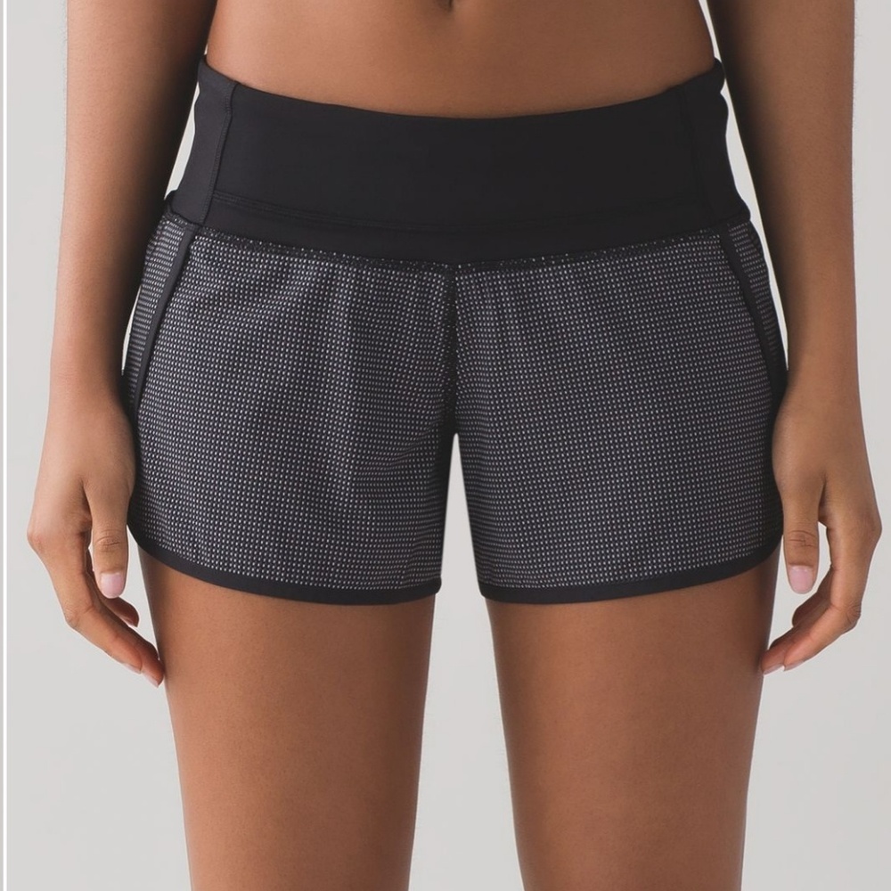 Lululemon run times shorts size 10 nwt
