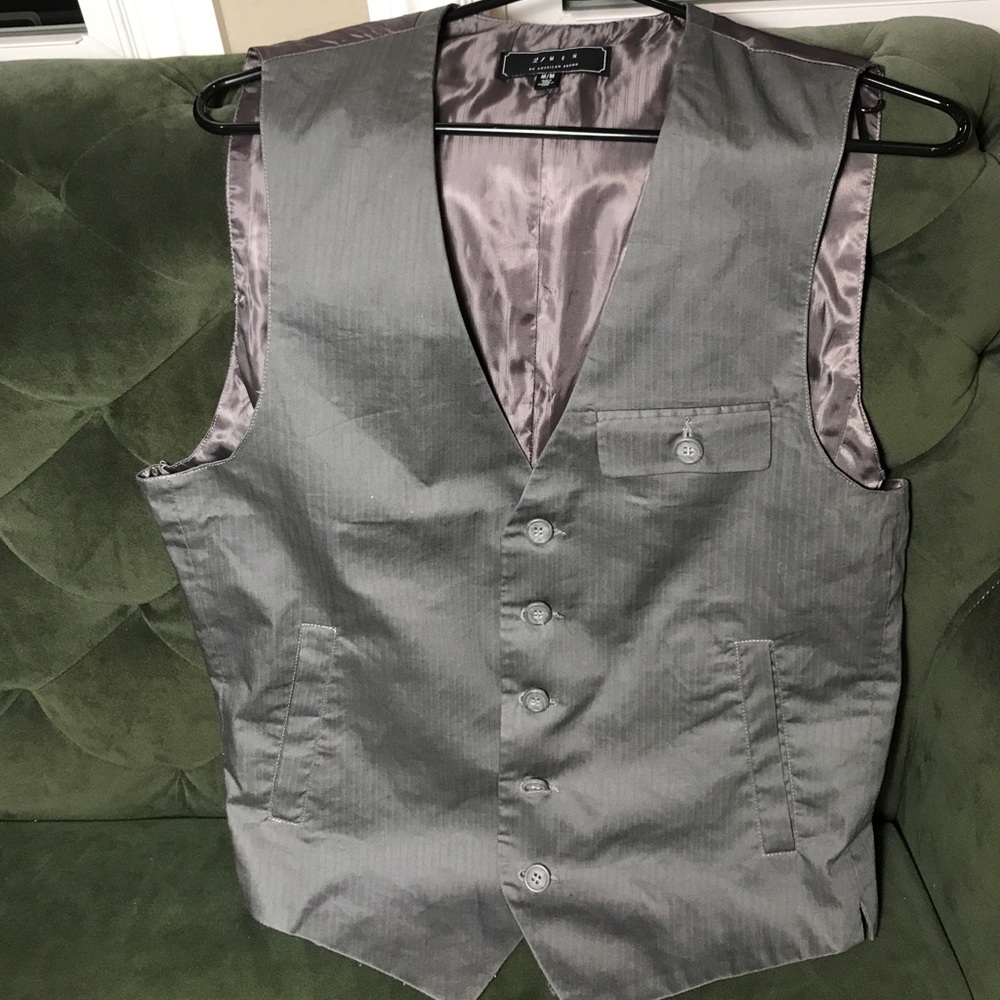 Slim cut suit vest for men