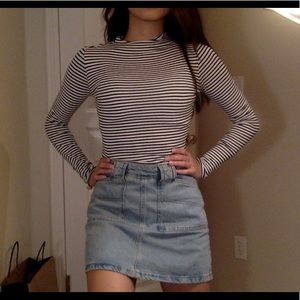 📦~SOLD~ Mock-turtle neck Top