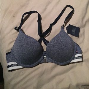 Tommy Hilfiger front clasp push up bra