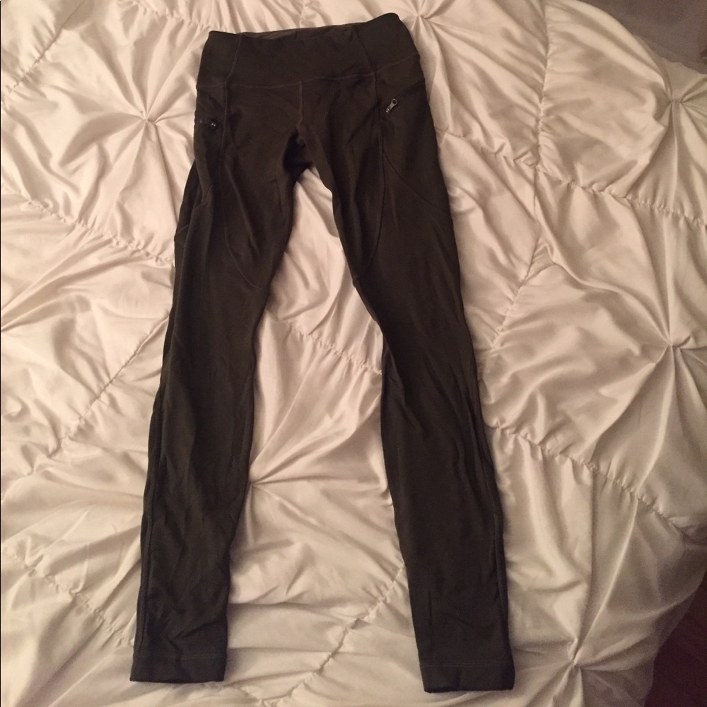 Lululemon zippered tights
