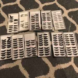 Eyelash lot!