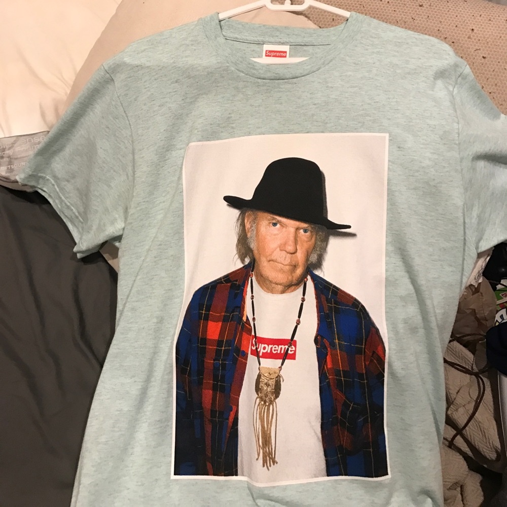 Supreme neil young tee size medium