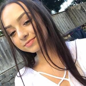 Meet your Posher, Sophia