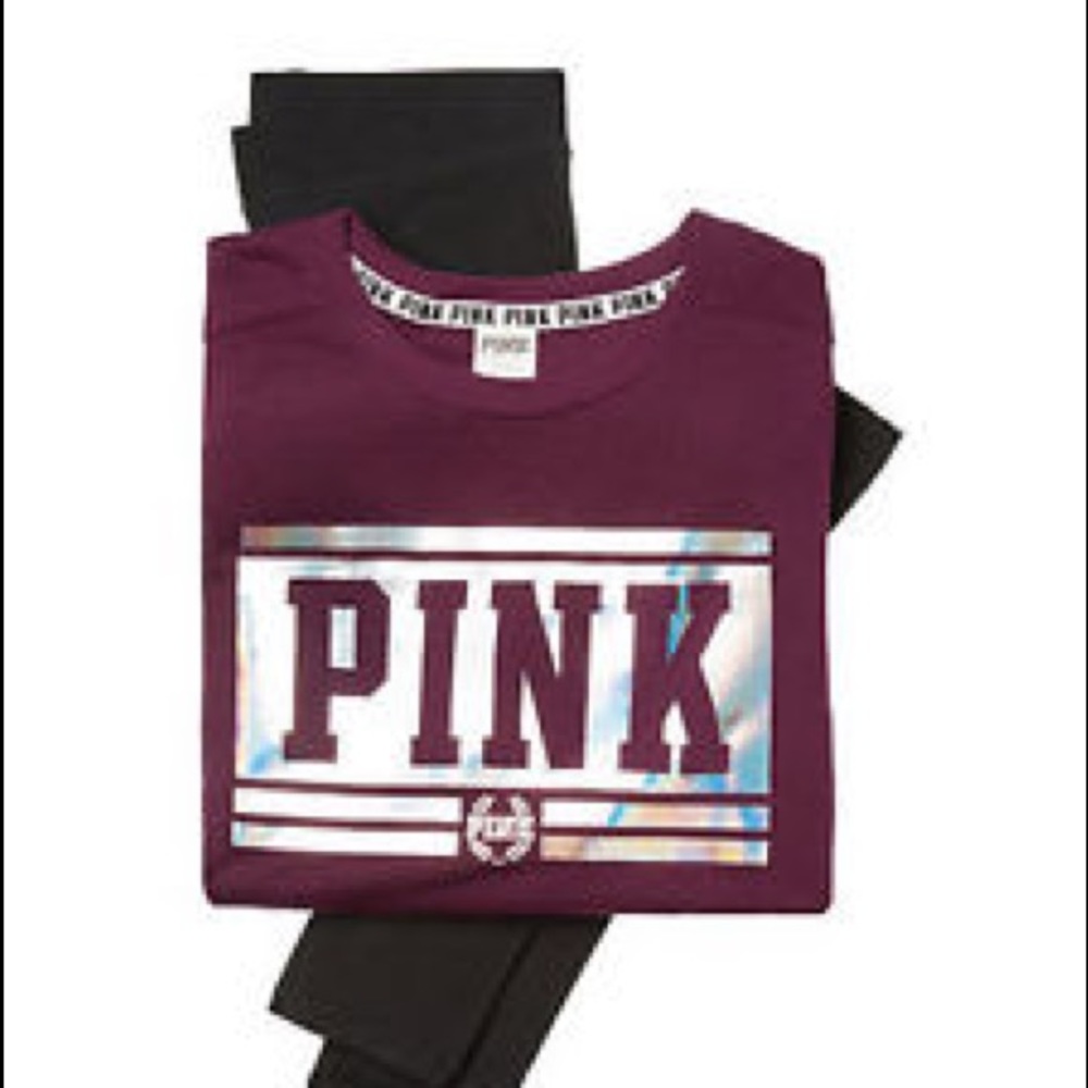 Vs pink crew gift set. ONE HR SALE!!!