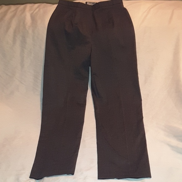 Requirements Pants - Dress pants size 4 petite