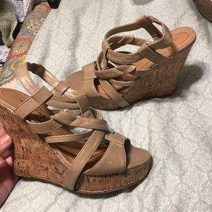 Strappy Tan leather wedges 8.5