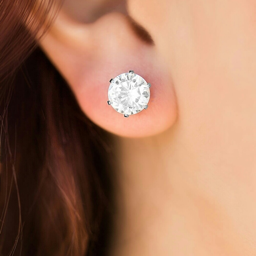 Elegant crystal rhinestone studs