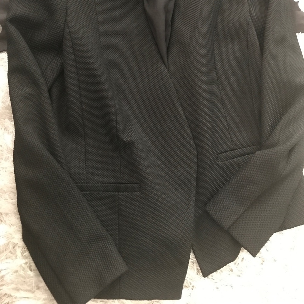 A/X Blazer - Picture 2 of 5