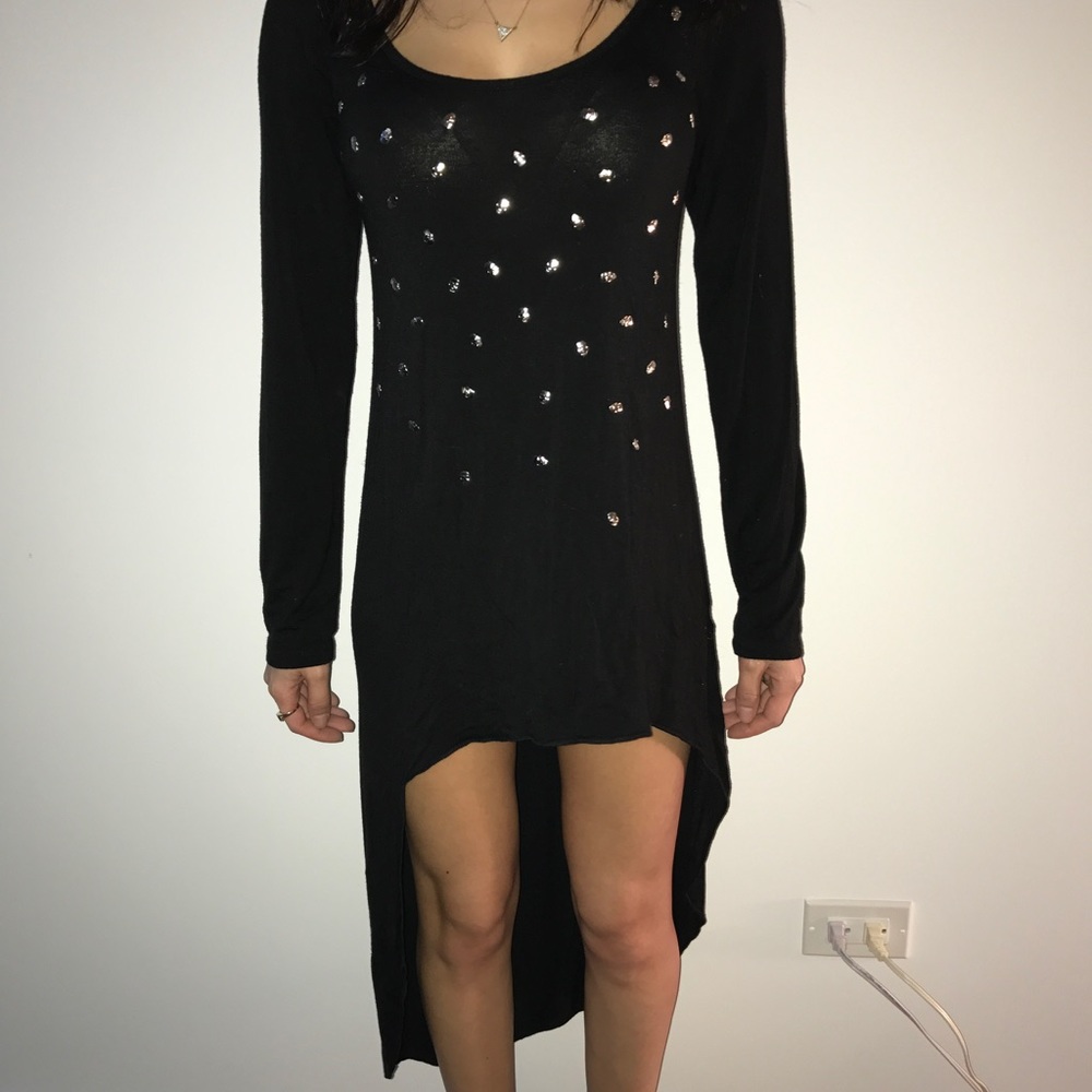 Black dress with silver skulls