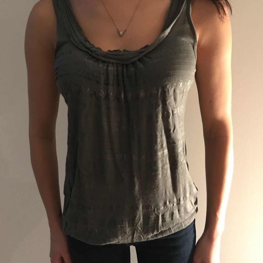 Dark green tank with bead detail