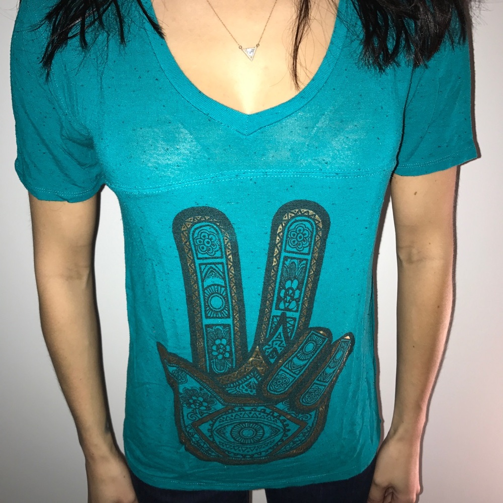 Green Hamsa tee