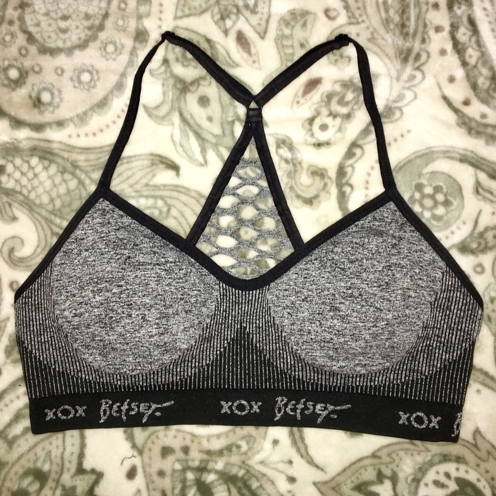 ⚡️Betsey Johnson Cross Strap Sports Bra w/ Pads💜