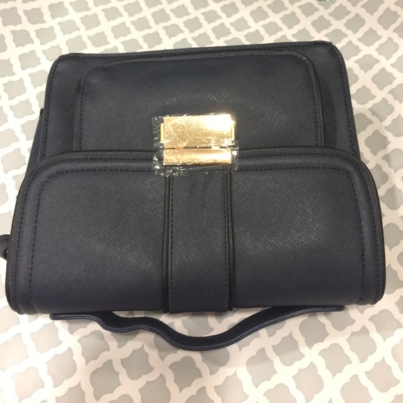 RAMPAGE - Picture 4 of 5