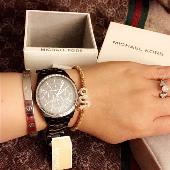 Authentic black Michael Kors watch ⌚️... - Picture 2 of 5