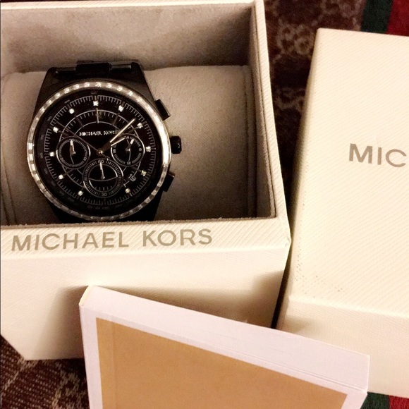 Authentic black Michael Kors watch ⌚️... - Picture 4 of 5