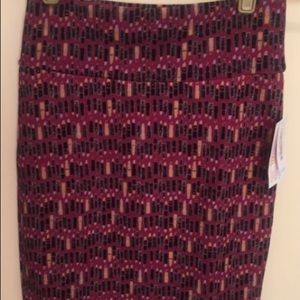 Lularoe Hard to Find Lipstick Cassie size xs BNWT