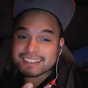 Meet your Posher, Aaron