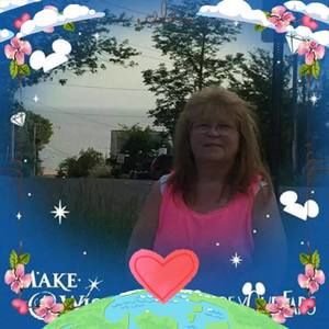 Meet your Posher, Elaine