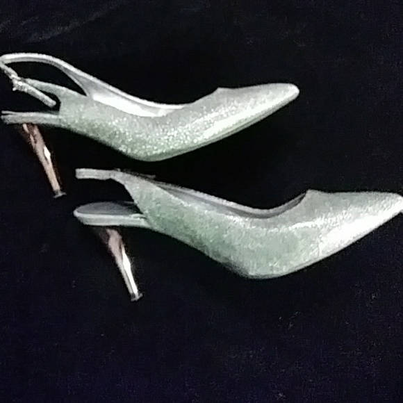 Kennith Cole NewYork SilverEdition slingbacks-sz 7 - Picture 3 of 8