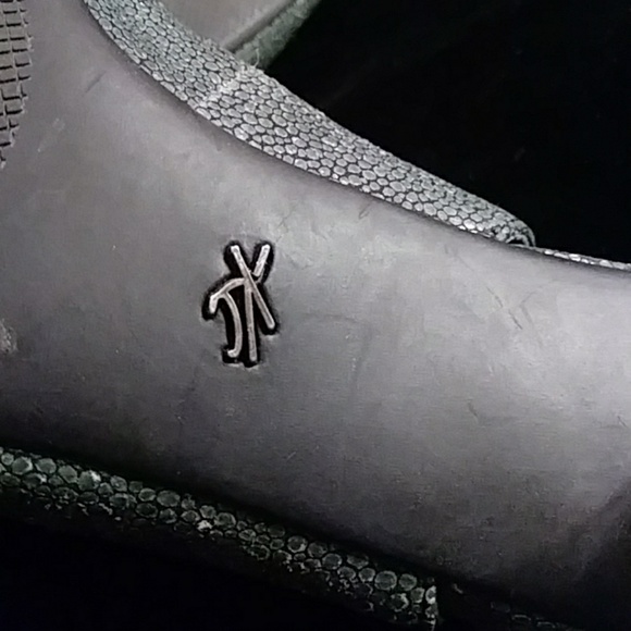 Kennith Cole NewYork SilverEdition slingbacks-sz 7 - Picture 8 of 8