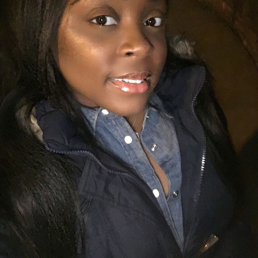 Meet your Posher, Gabriela