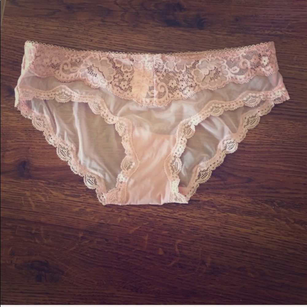 Bundle of 2 Victoria Secrets undies
