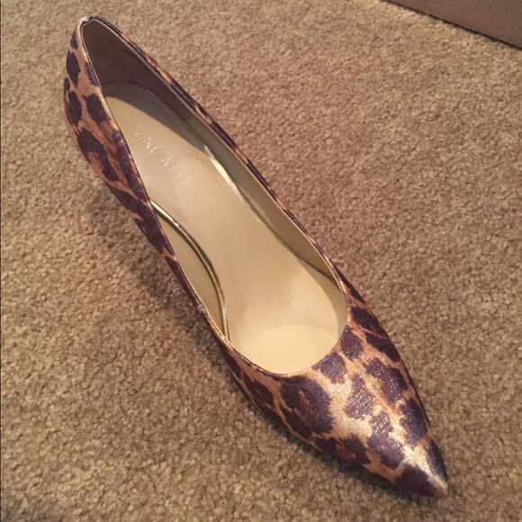 Nine West cheetah design  heels - Picture 1 of 5