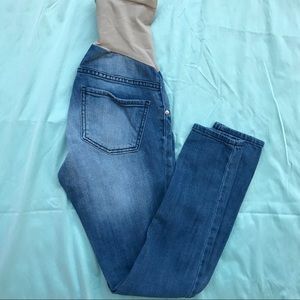 Maternity Jeans 🤰🏻
