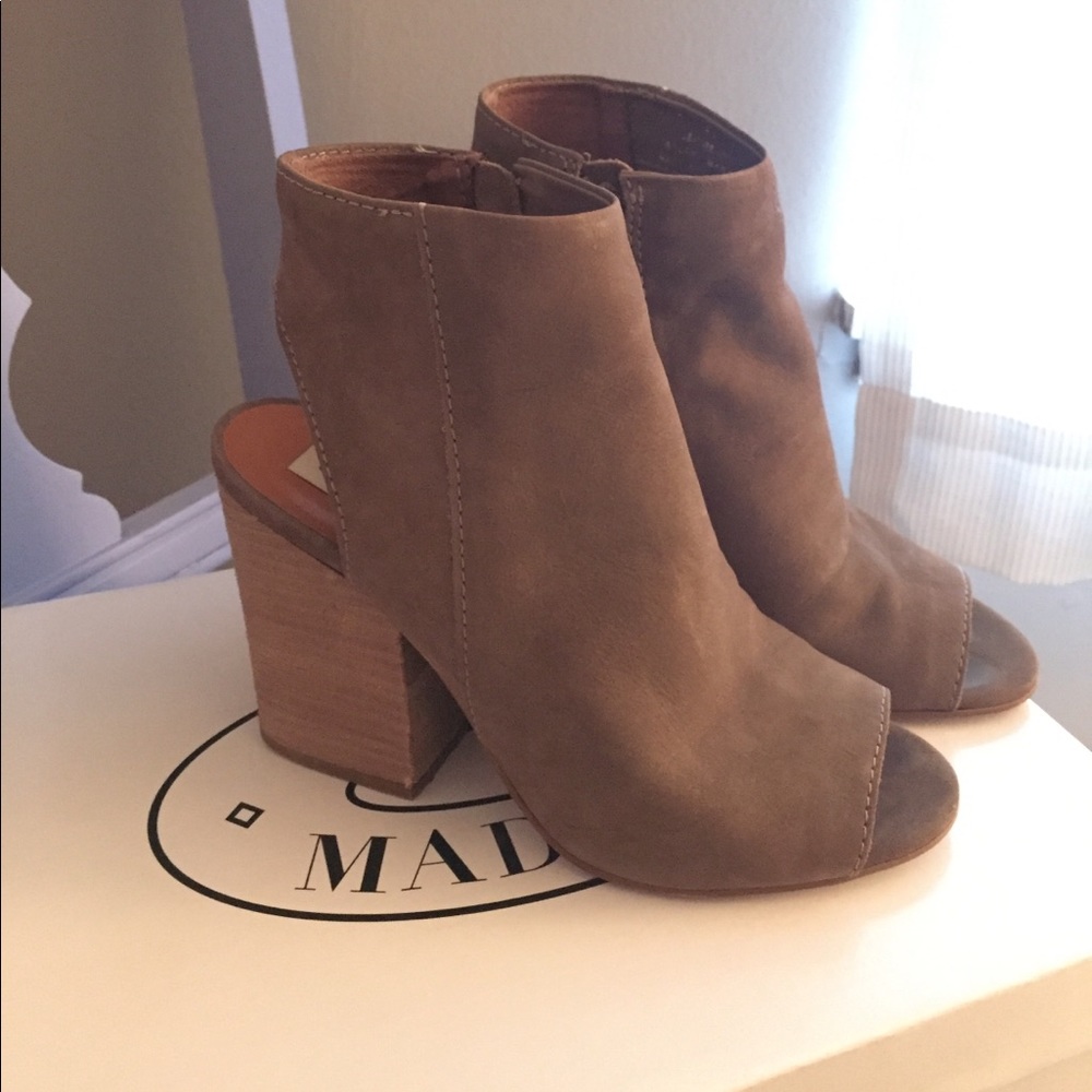 Steve Madden Olive Booties