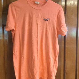 Hollister orange tee shirt