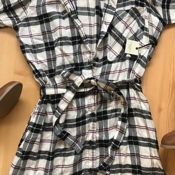Plaid Dress - Picture 3 of 3