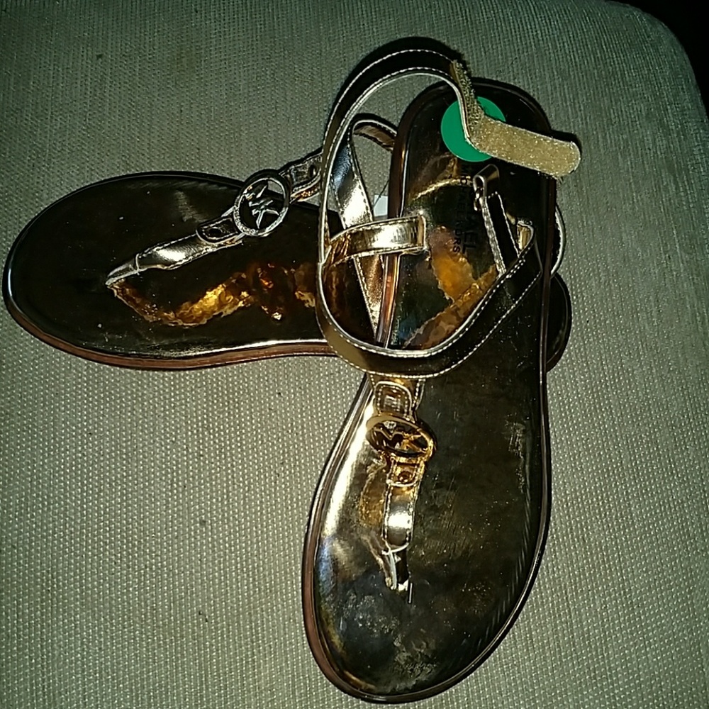 NWT Michael kors Rose gold sandals