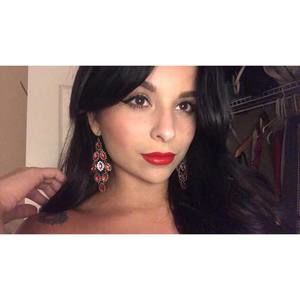 Meet your Posher, Maria d.